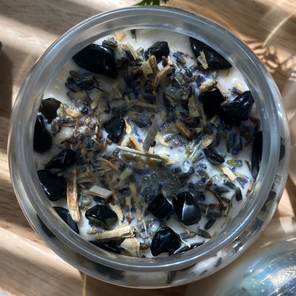 Peaceful protection Crystal Candle - Picture 4 of 4